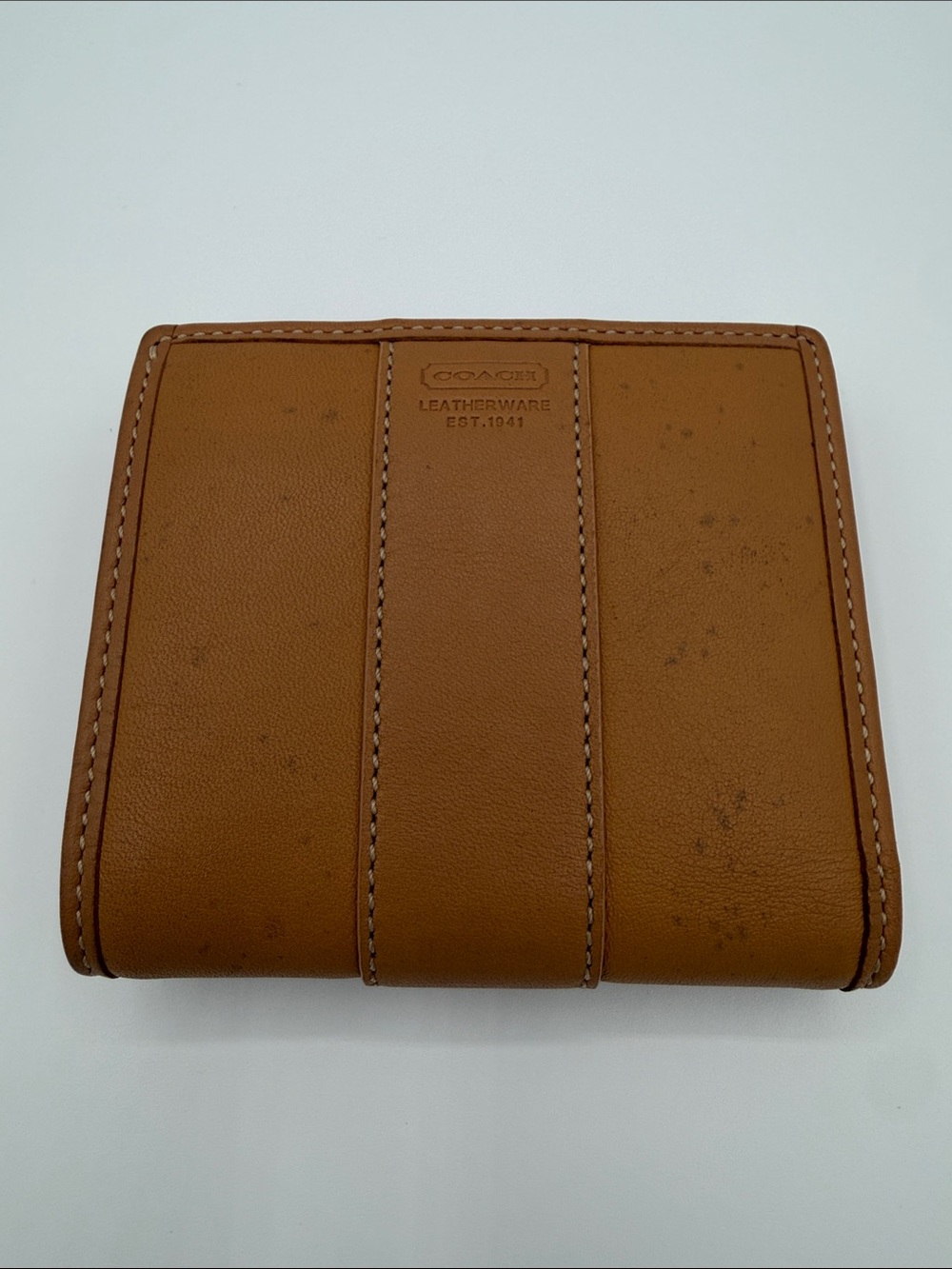 Coach Vintage Tan Leather Bifold Wallet with Panel Stitching and coin pouch